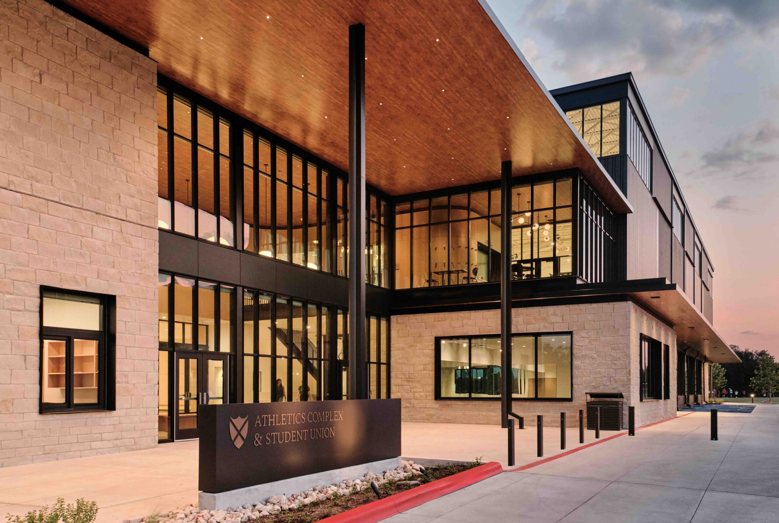 Photo of front entrance of Highlander Hall.